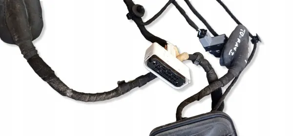 Harness de puerta trasera derecha OEM 1T0959843 VW Touran image 4