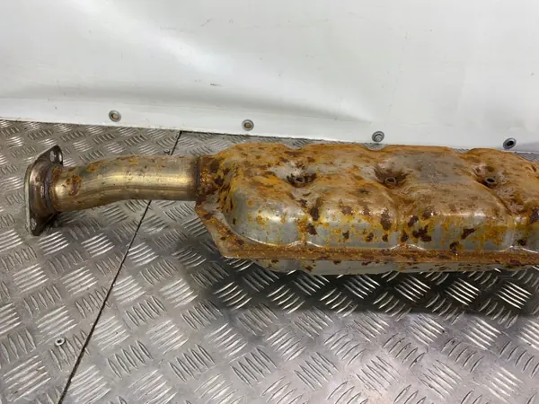 Subaru Forester Pakoputken vaimennin OEM FBZ22152 image 4