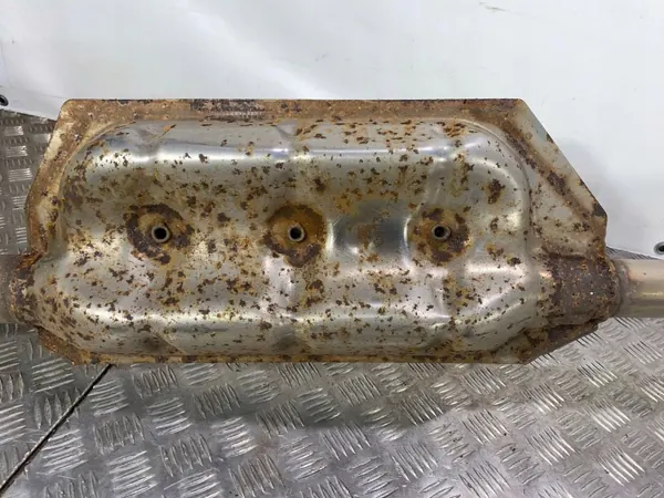 Subaru Forester Pakoputken vaimennin OEM FBZ22152 image 5