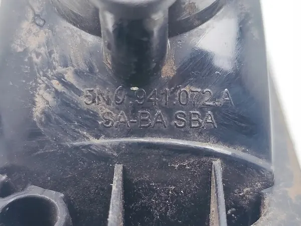 VW Tiguan Peruutusvalo 2013 2.0 TDI 4motion OEM 5N0941072A image 7