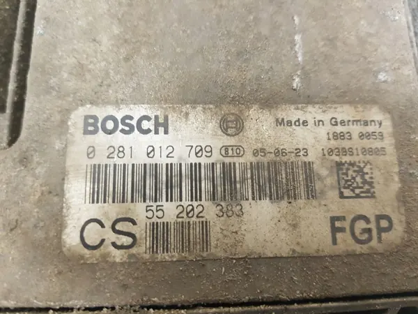 Computadora Motor OEM 0281012709 para Opel Zafira B image 3