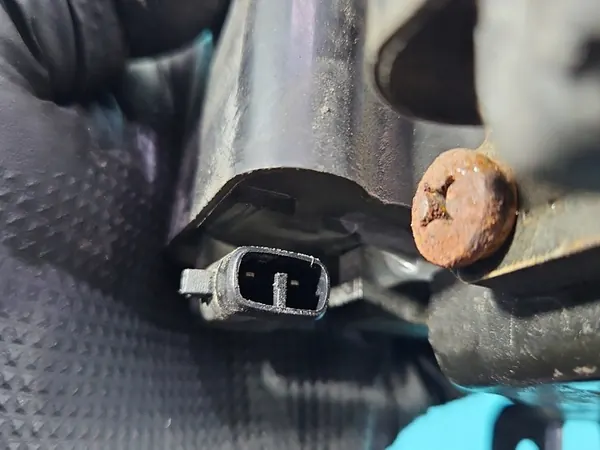 Bobina de ignição Kia Picanto I 1.0 MPI OEM 27301-02700 image 5