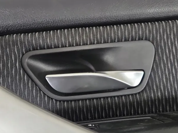 OEM IMPRK1548206 Etuovien Oikea Sisustus BMW F30 image 4