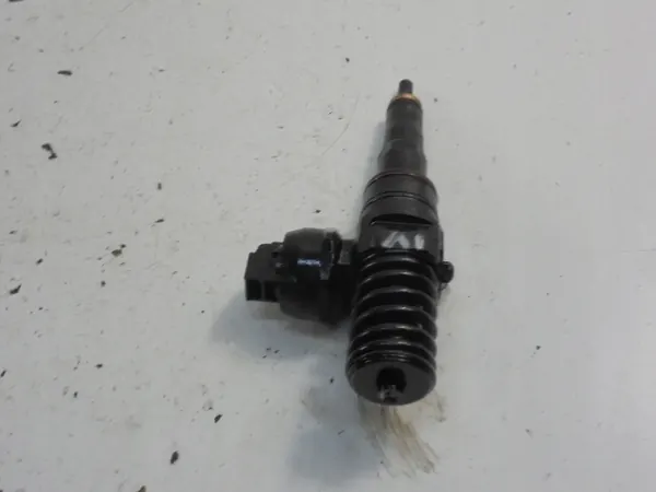 Einspritzpumpe OEM 038130073AL für VW Golf IV image 5