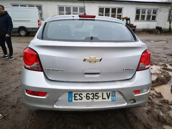 Öljypumppu Chevrolet Cruze OEM 55556428 2011 1.8L image 8