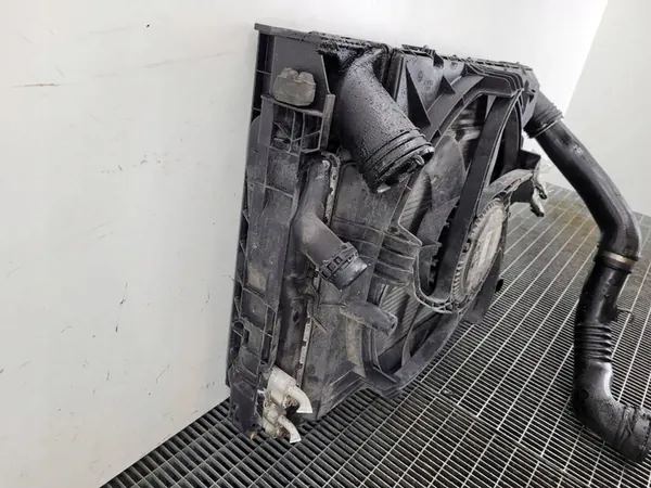 BMW 3 E90 E91 Radiador AC Intercooler Ventilador OEM image 3