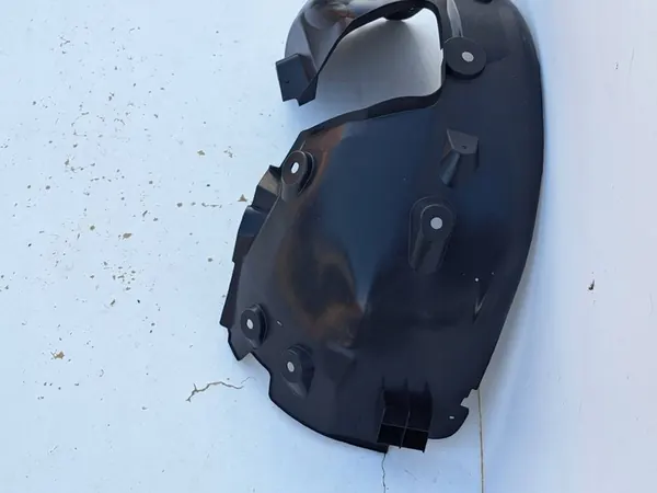 Renault Twingo III Front Right Wheel Arch 638404631R image 3