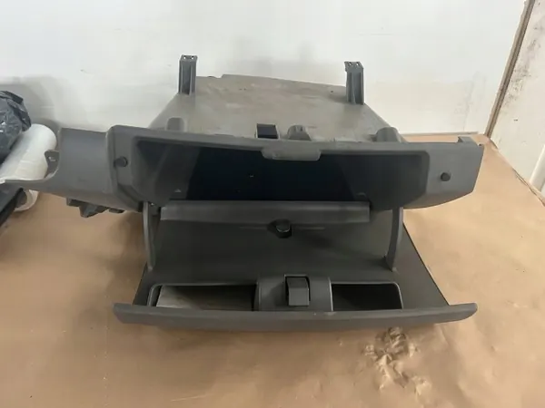 Guardaobjetos OEM FKE2506 para Renault Megane Scenic II image 3