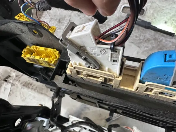 Harness de cableado OEM KABEL WIĄZKA KIEROWNICY W246 OK image 3