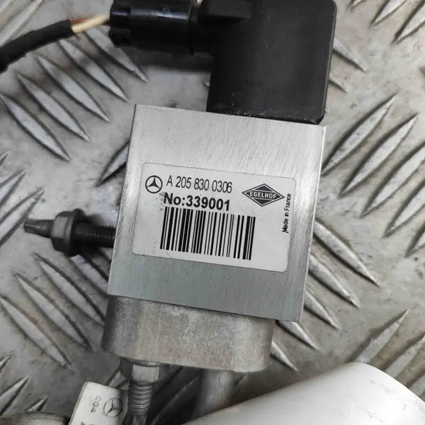 Mercedes W205 Ontlastingsklep OEM A2058300306 image 6