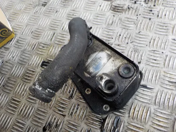 MERCEDES W211 2.2 CDI Ölkühler 6111880101 image 3