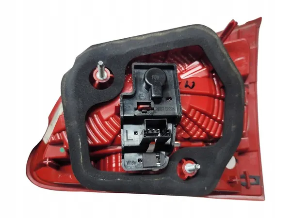 Luz trasera izquierda de maletero VW Touareg II 7P image 5