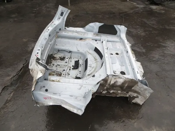 Audi A4 B9 Sedan takakori OEM c/1116 image 4