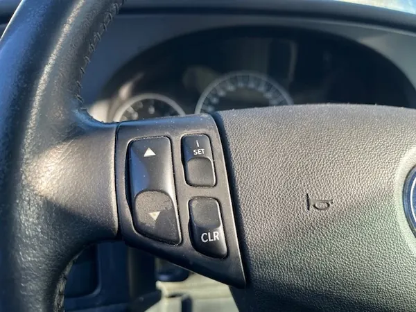 Volante Saab OE OEM AK-12-725725 Usado image 3