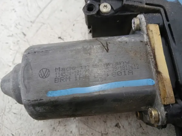 Régulateur de vitre avant droit VW Golf III OEM 1H0959801A image 4