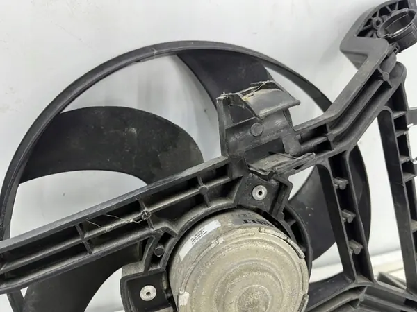 Dacia Kylfläkt 214810826R image 7