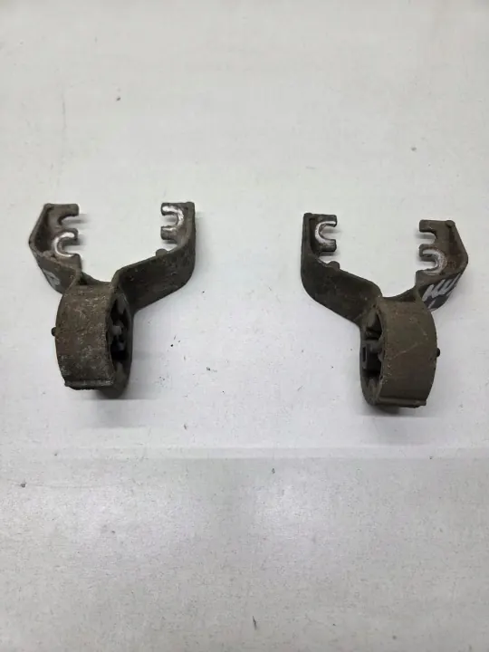 Support silencieux Kuga MK2 image 2