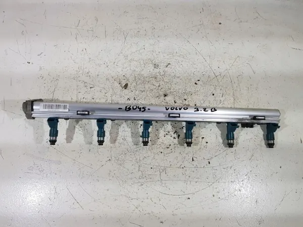 Rail d'injecteur OEM 6G9N-9H487-AH pour Volvo XC90 I 3.2 image 2