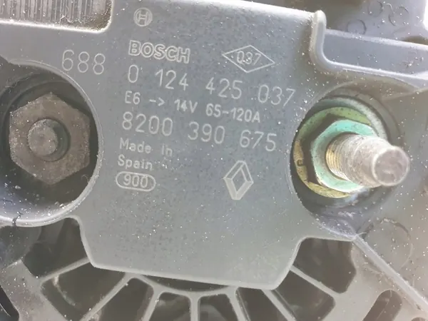 Renault Clio III 1.5 DCI Alternator Bosch 0124425037 image 2