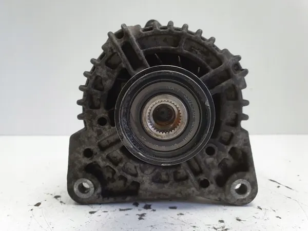 Renault Clio III 1.5 DCI Alternator Bosch 0124425037 image 7