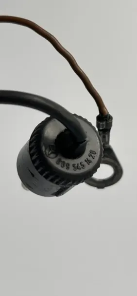 Mercedes W201 W124 R107 Kaapeli 0095451428 image 7