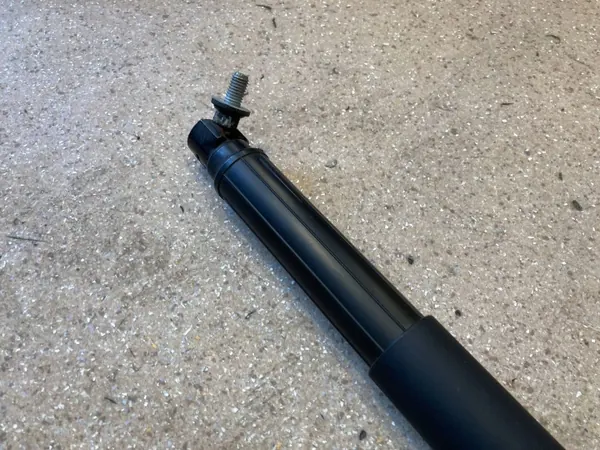 Actuador de maletero BMW X6 E71 derecho trasero OEM 7286118 image 6