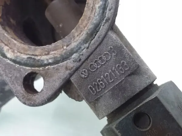 Jäähdytysputki AUDI 80 1.8L bensiini 1985 026121133 image 3