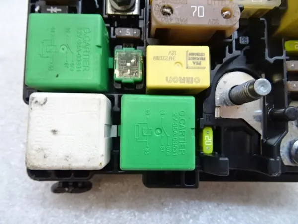 Module BSM OEM 9804848580 pour Citroen image 4