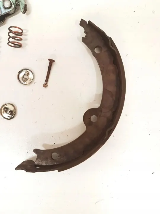 Lexus handremklauw OEM 4653030020 - Gebruikt image 4