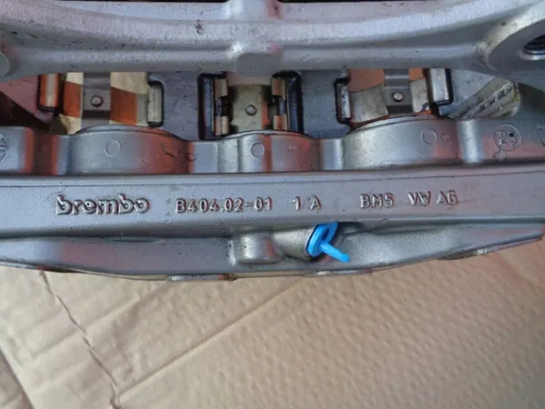 Keramik-Bremszangen OEM 8W0615105GJ für Audi RS5/RS4 image 7