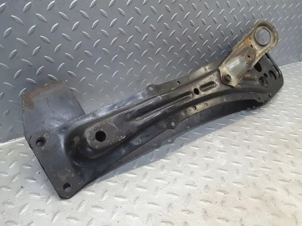 Etujouset Toyota Avensis T250 OEM AGR6653 image 4