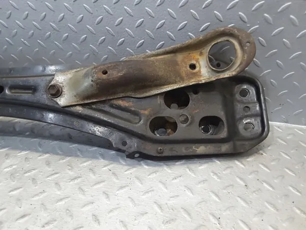 Etujouset Toyota Avensis T250 OEM AGR6653 image 5