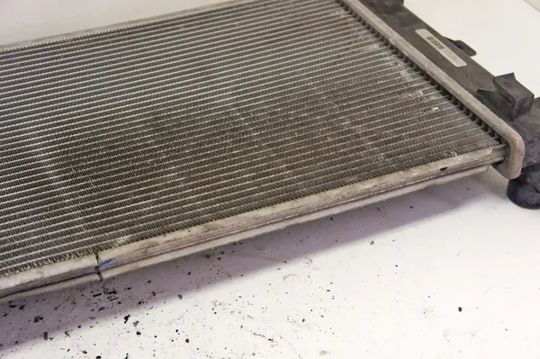 OW240 Nissan Leaf I ZE0 Radiador de Agua image 4