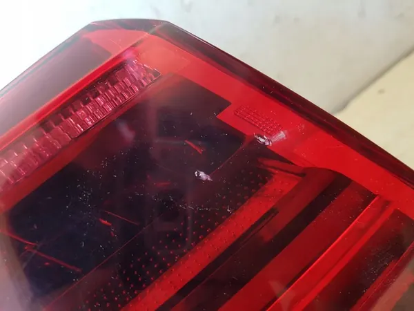 Luz trasera izquierda Audi A6 C7 Sedan image 2