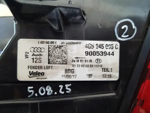 Luz trasera izquierda Audi A6 C7 Sedan image 5