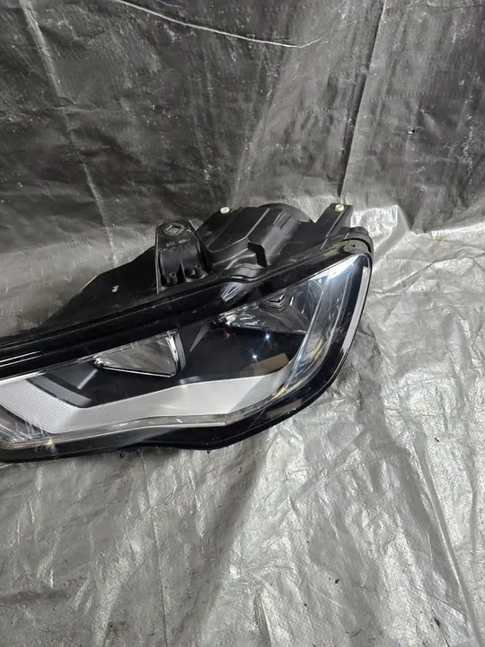 Audi A3 8V0 faro izquierdo H7 8V0941003 image 2