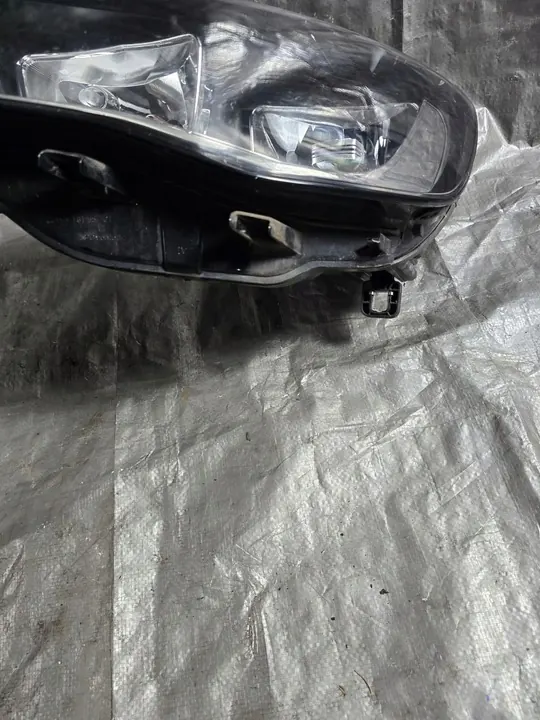 Audi A3 8V0 faro izquierdo H7 8V0941003 image 6