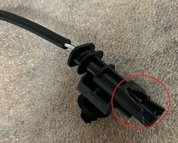 Luz lateral Audi OEM 4S0945072B - Estado usado image 4
