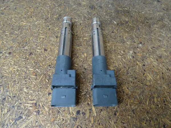 Bobina de ignição AUDI A3 S3 8P 3.2 V6 022905715 image 2