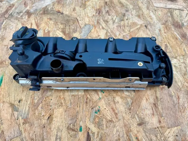 Couvercle de soupape OEM 04L103475 pour VW 1.6/2.0 TDI image 3