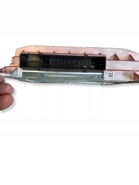 Audi Bang & Olufsen Audio-förstärkare OEM 8Y0035465 image 6