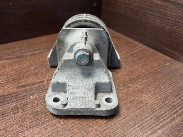 Soporte de caja cambios lado izquierdo OEM 1335125080 Peugeot image 4