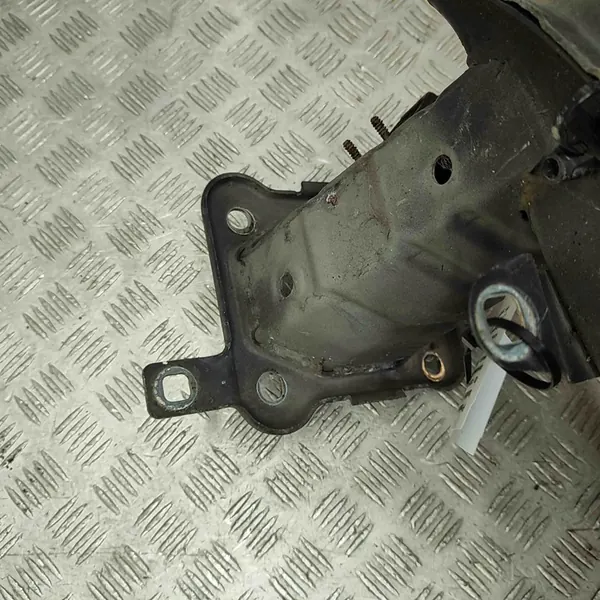 Volvo S40 2005 Puskuremontit image 5