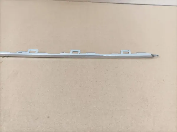 VW Passat B8 Takaluukun Kromilista 3G0853835 image 4