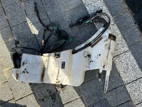 Scheibenwaschbehälter Lexus LS500 OEM 52565-50080 image 5