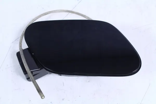 OEM 5G0809999A Polttoainelippa VW Golf VII:lle - Käytetty image 2