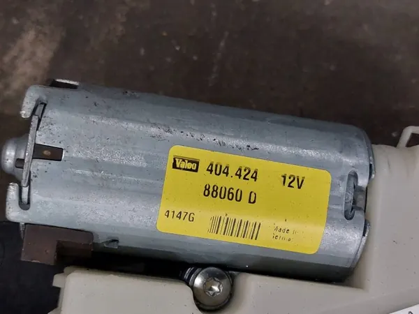 Kattoluukku OEM 404.424 Alfa Romeo 147 Hatchbackille image 5