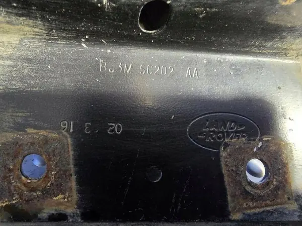 Almofada montagem escape OEM BJ3M-5C202-AA Range Rover image 8