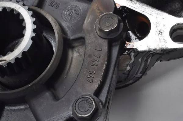 BMW 3 E46 2.0 2.5 2.8 M52 VANOS Aktuator 1707305 image 7