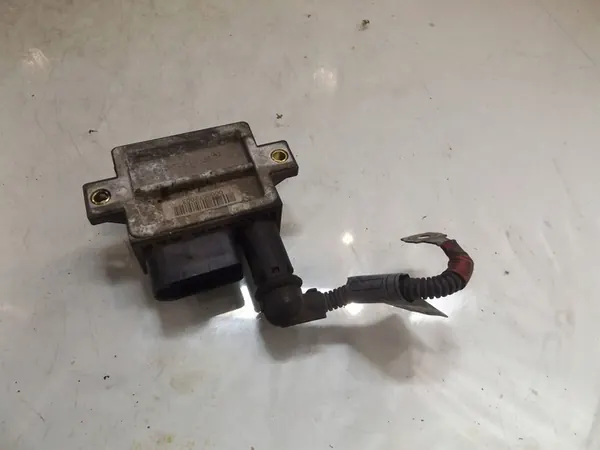 Käynnistysrele E46 LIFT 2.0D 7786821 image 2